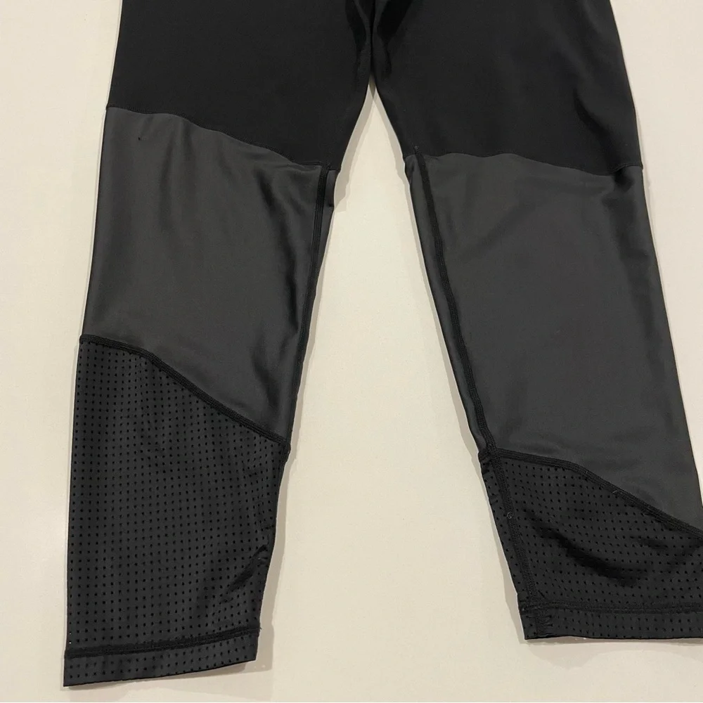 Sweaty Betty 7/8 length Power Workout Leggings w/Contrast Leg Panels Size Large